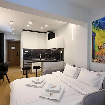 Zotos Luxury Living Apartmán *