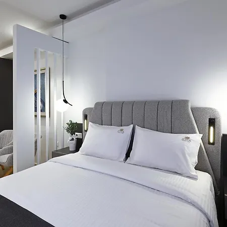 Zotos Luxury Living Apartmán *