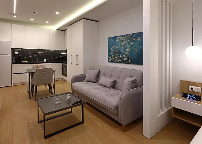 Apartment Zotos Luxury Living *